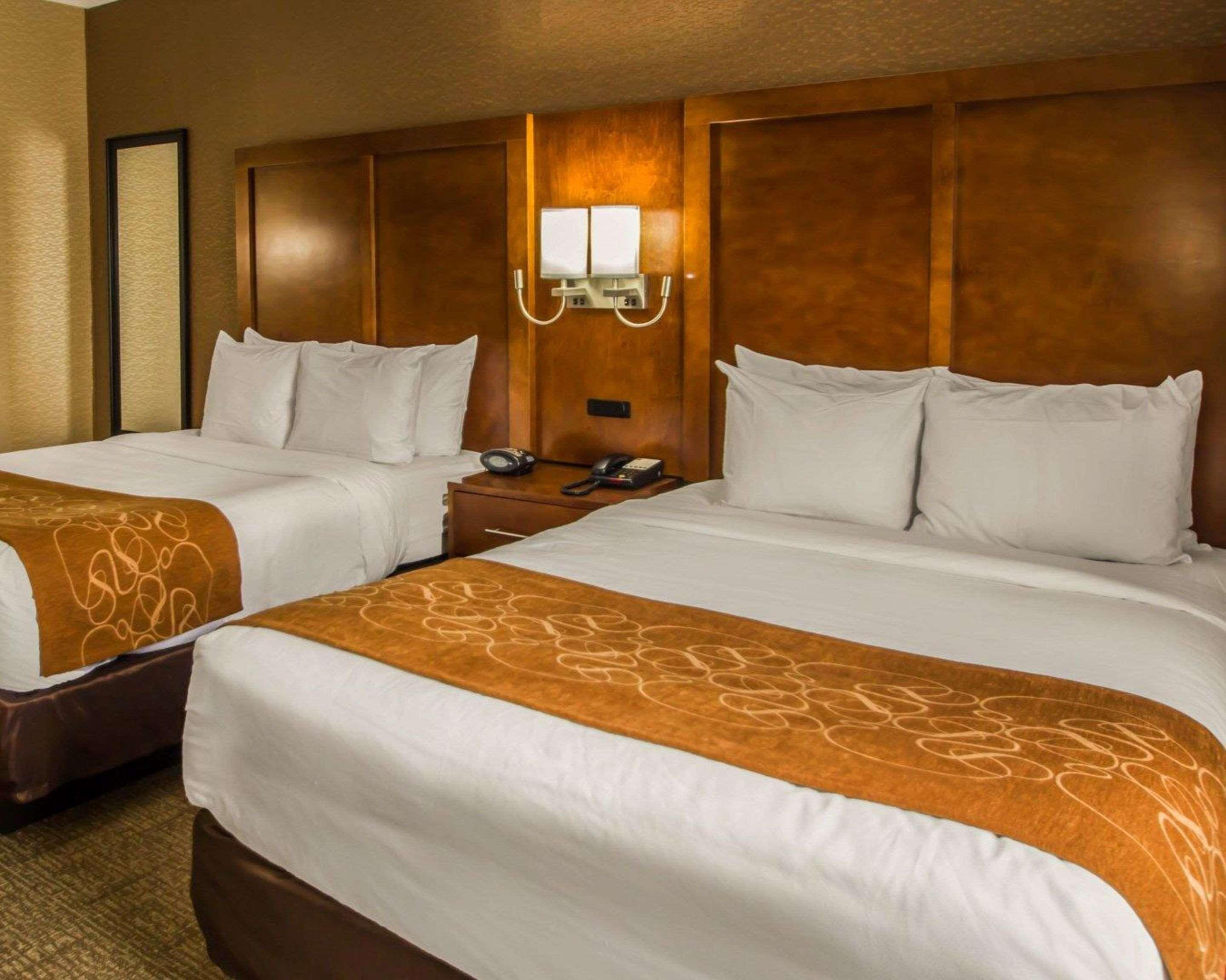 Quality Suites Nyc Gateway North Bergen Eksteriør billede