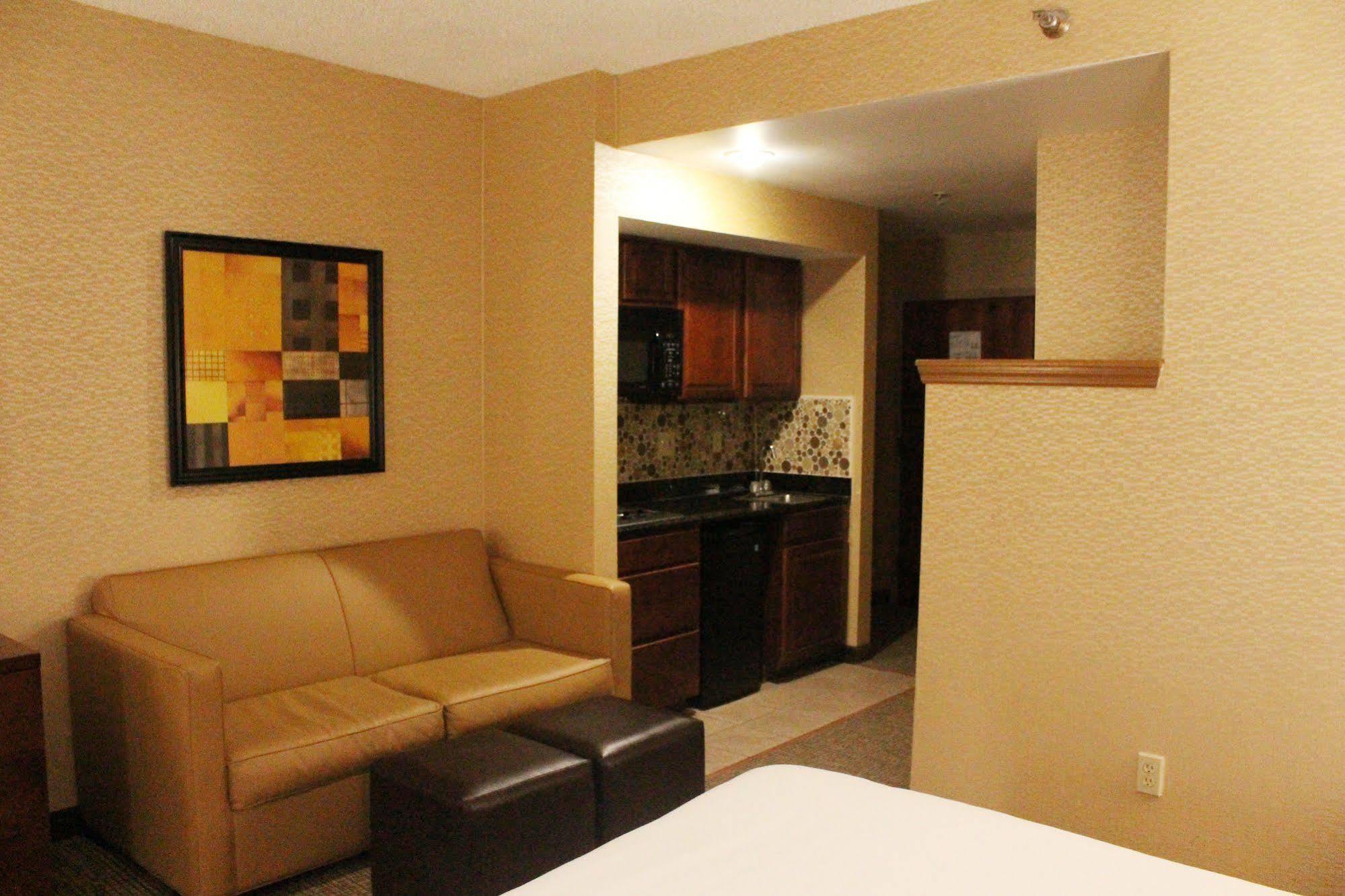 Quality Suites Nyc Gateway North Bergen Eksteriør billede