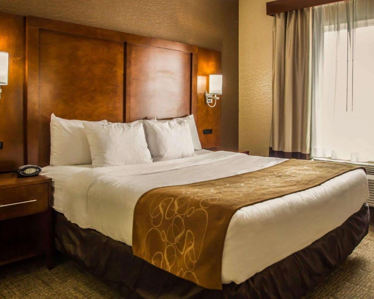 Quality Suites Nyc Gateway North Bergen Eksteriør billede