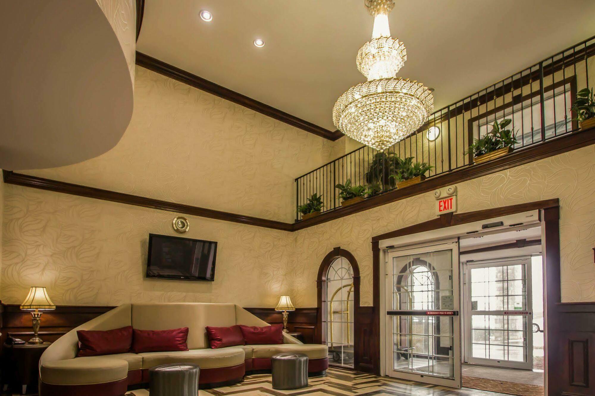 Quality Suites Nyc Gateway North Bergen Eksteriør billede